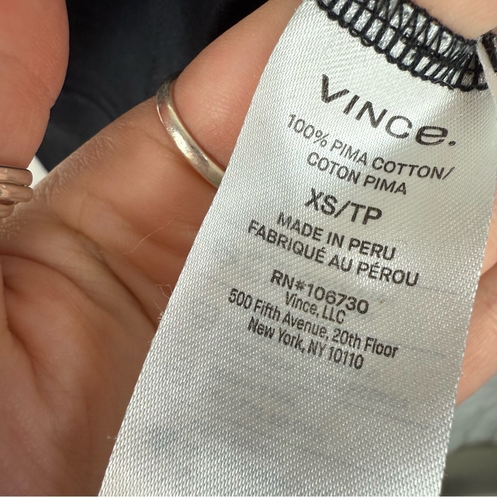 Vince XS black Top - Picture 3 of 4
